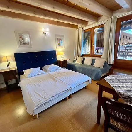 La Cour Zaepffel * Dambach