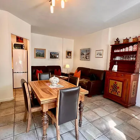 La Cour Zaepffel * Dambach